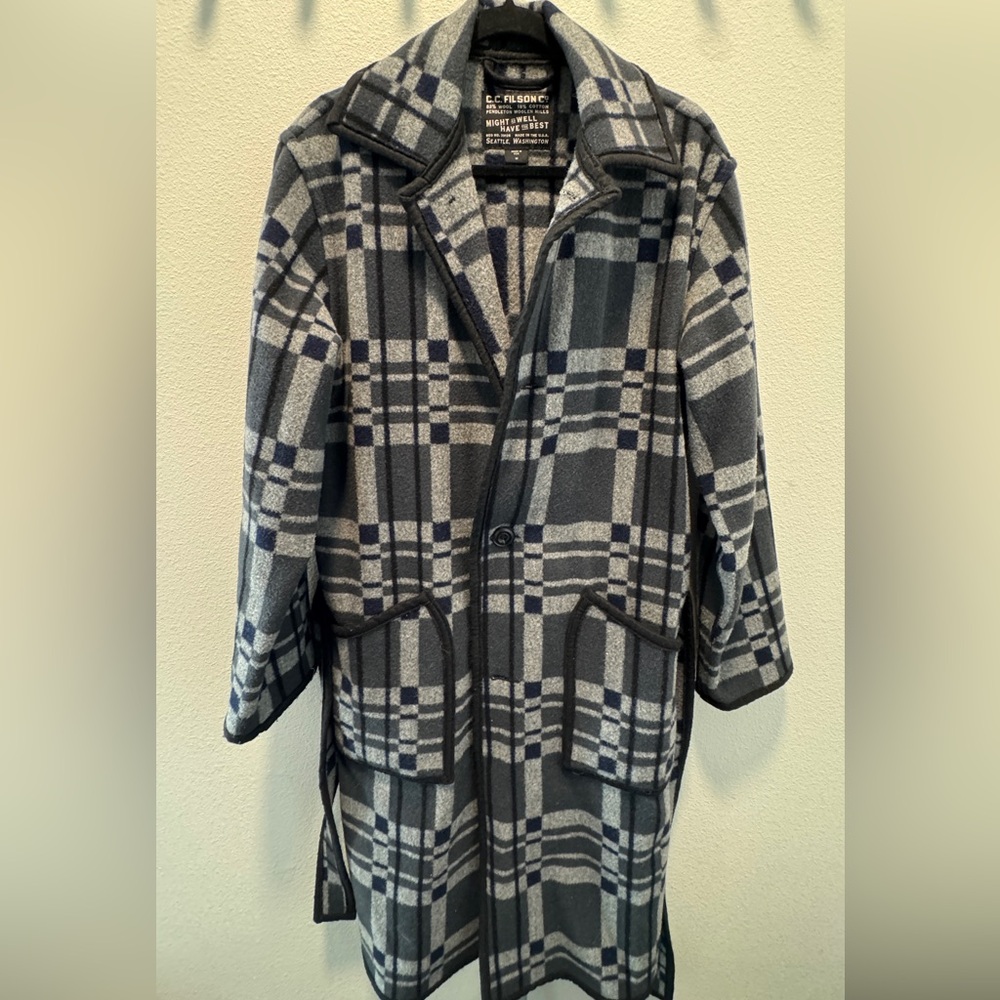 Filson Robe Jacket / Size Medium/ Grey